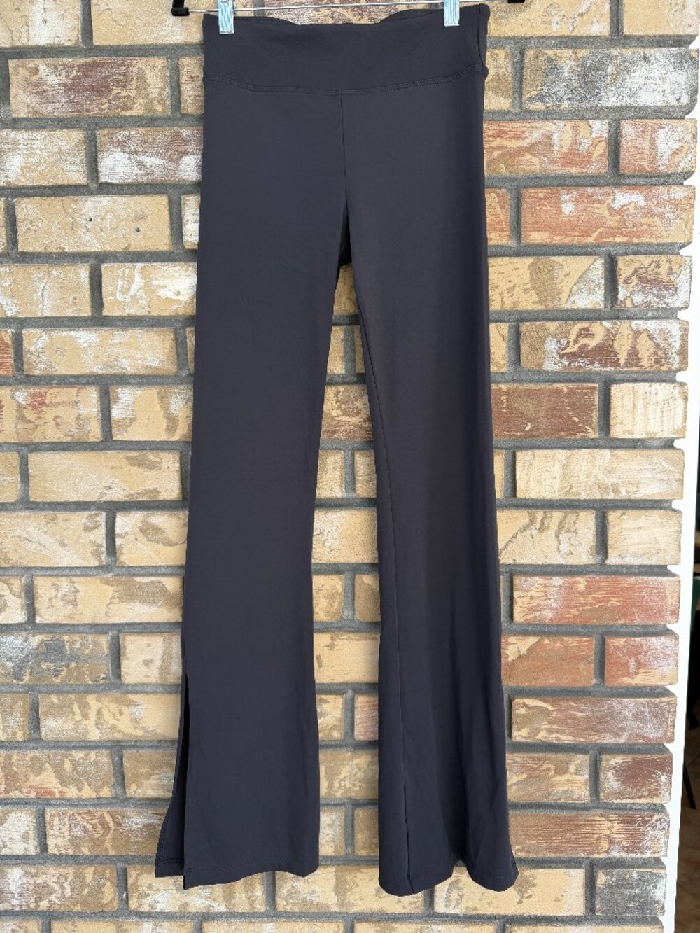 ☀️ Koral Illuminate Blackout High Rise Flare Leggings Black M NWT - Picture 4 of 13